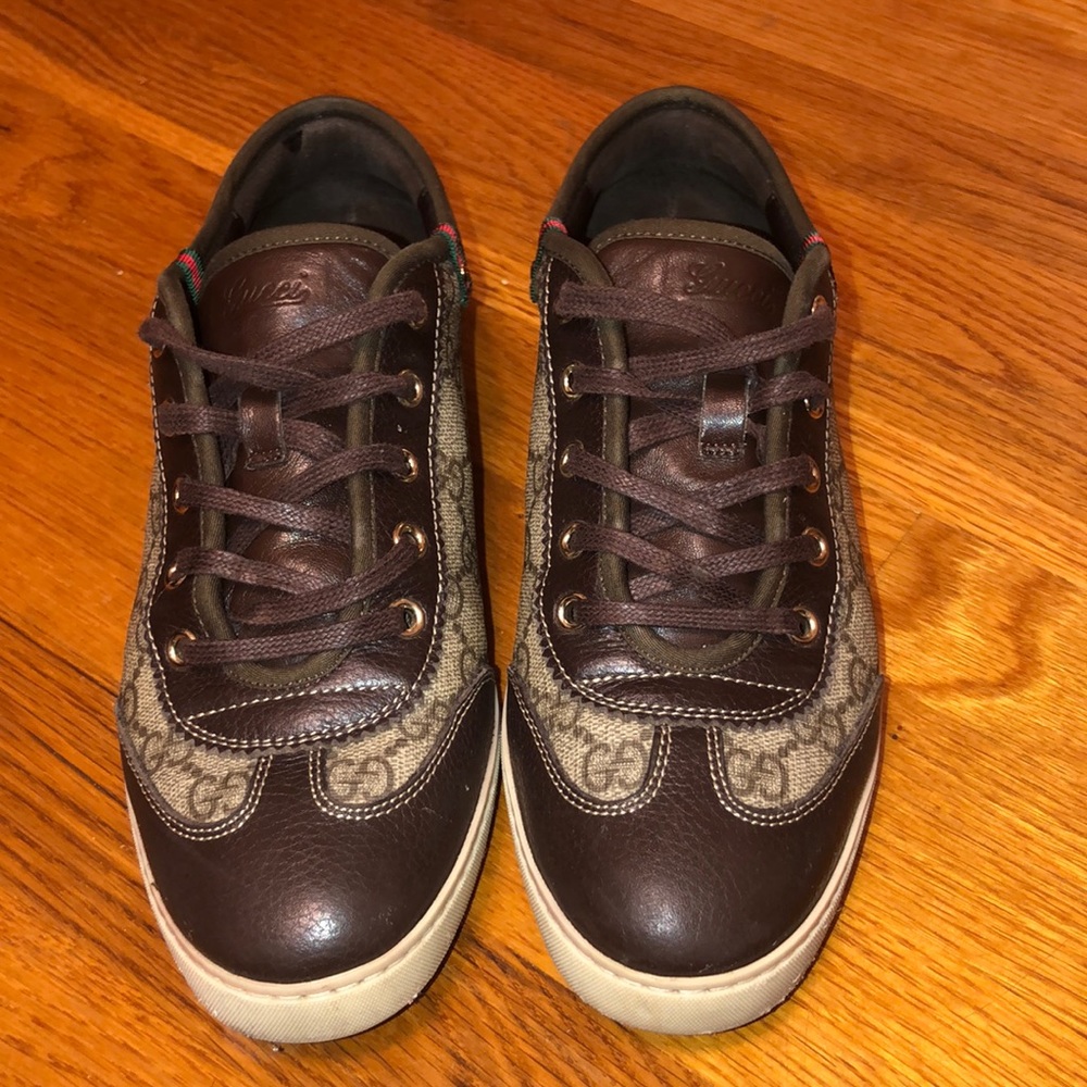 AUTHENTIC Gucci WOMENS gucci Sneakers
